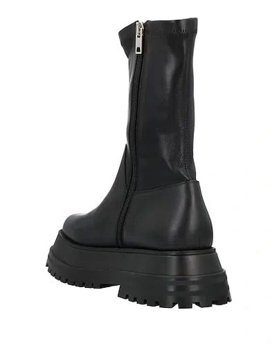 Burberry Platform Boots In Black