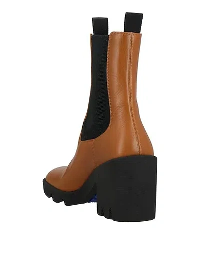 Burberry Brown Solid Carryover Boots In Red