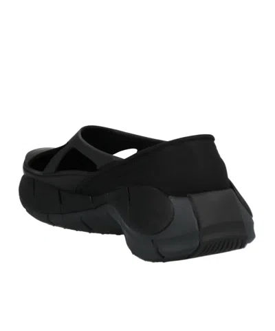 Maison Margiela Comfortable And Lightweight Sneakers In Black