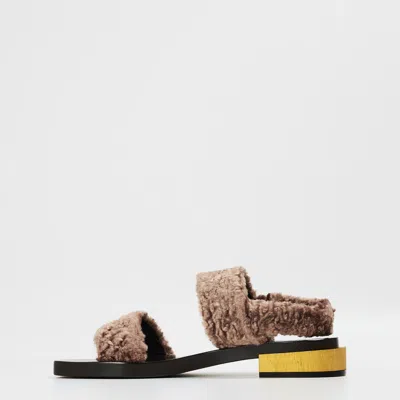 Gucci Solid Heeled Sandals In Brown