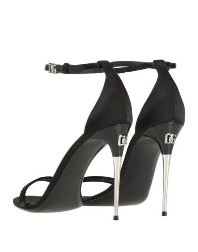 Dolce & Gabbana Solid Color Sandals In Black