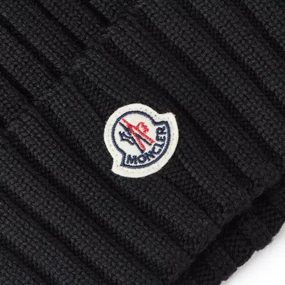 Moncler Mol20933b00036a9327999bb Ribbed Merino Wool Beanie In Red