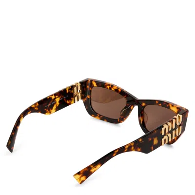 Miu Miu Rectangle Sunglasses In Brown