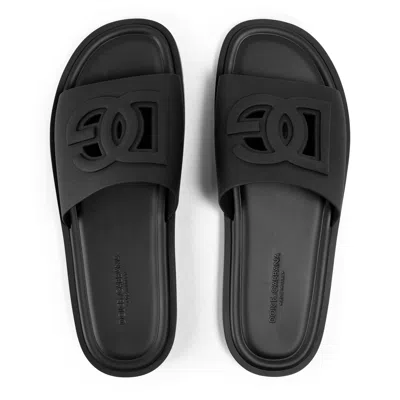 Undercover Solid Color Slippers In Black