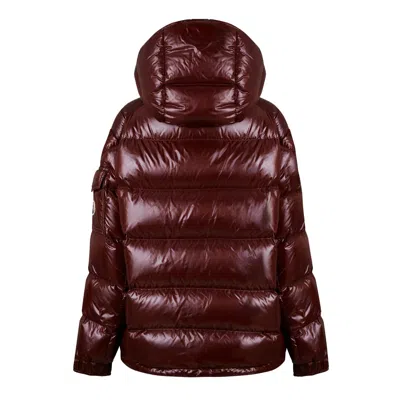 Moncler Horizontal-quilted Down Jacket In Red