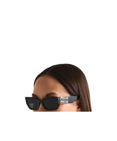 Miu Miu Rectangle Sunglasses In Black