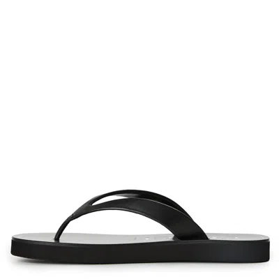 Gucci Simple Flip-flops In Black