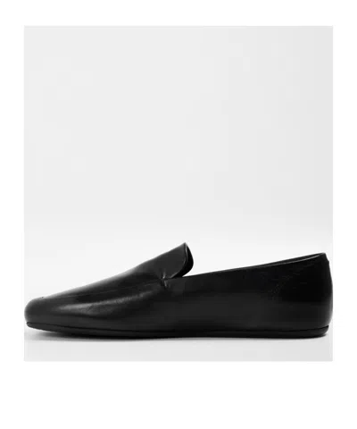 Prada Solid Color Loafers In Black