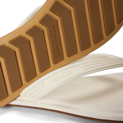 Bottega Veneta Flat Flip-flops In White