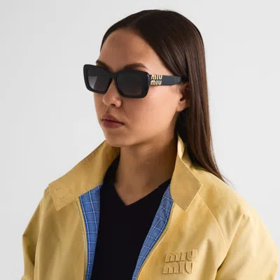 Miu Miu Rectangular Sunglasses In Black