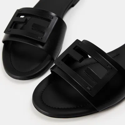 Prada Simple And Comfortable Flat Slippers In Black