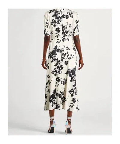 Maxco. Midi Dresses In White