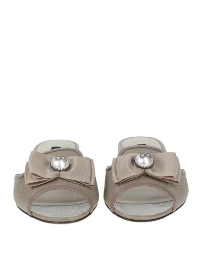 Dolce & Gabbana Two-tone Leather Slippers In Multi
