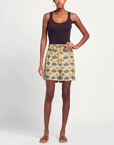 Max Mara Simple Printed Shorts In Multicolor