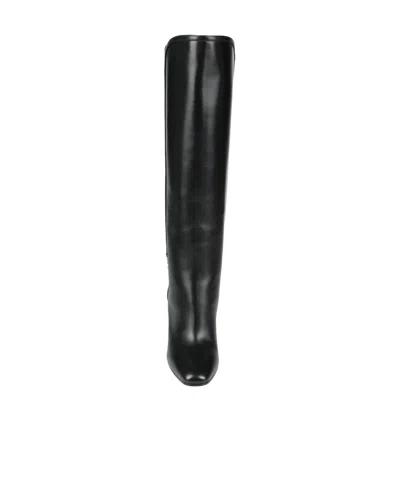 Saint Laurent Simple Leather Boots In Black