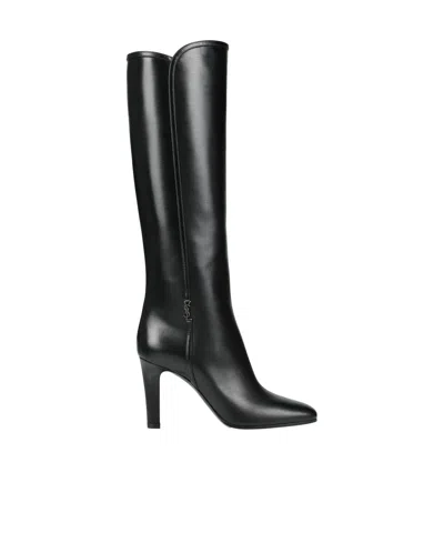 Saint Laurent Simple Leather Boots In Black