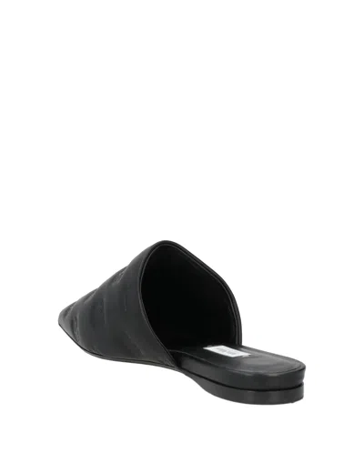 Max Mara Solid Color Mules In Black