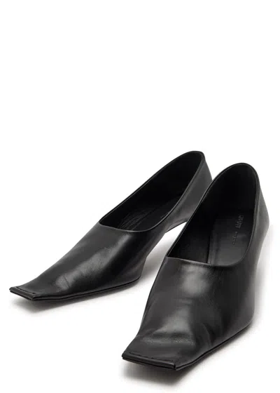 Khaite Solid Leather Pumps In Black