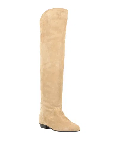 Isabel Marant Solid Pointed-toe Flat Leather Boots In Neutral