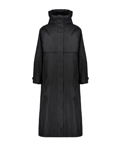 Herno Waterproof Single-breasted Coat In Black