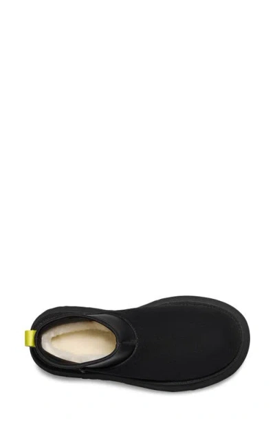 Ugg ® Classic Mini Dipper Platform Boot In Blk