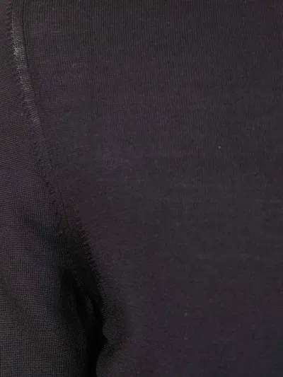 Goes Botanical Pullover Roundneck In Black