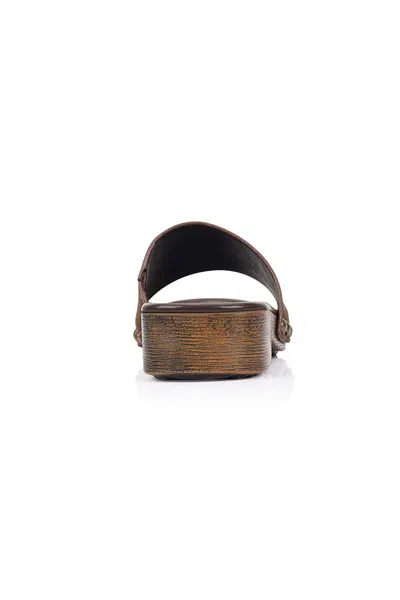 Verali Chester Clogs In Brown