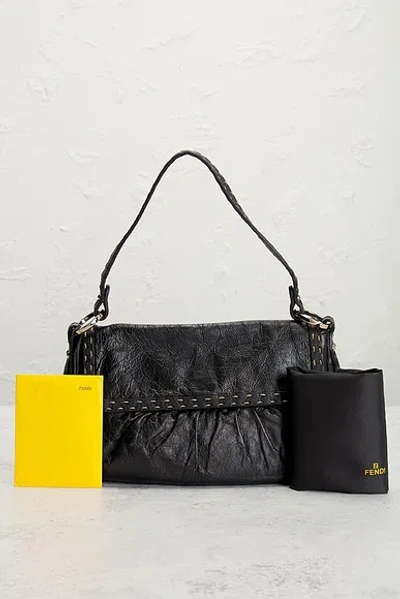 Pre-owned Fendi Chef Shoulder Bag In Black