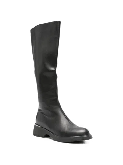 Linda Baumann Leather Boots In Black