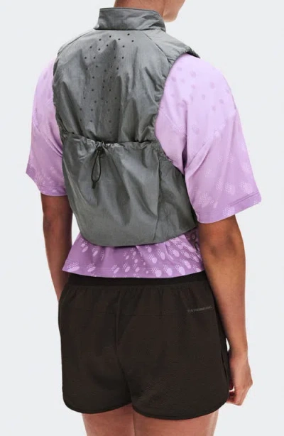 On Performance Volt Vest In Glacier