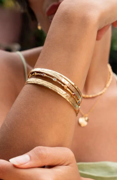 Dower & Hall 4mm Hammered Nomad Bangle In Gold