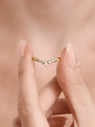 Devata Chevron Lab Grown Diamond Ring In Gold