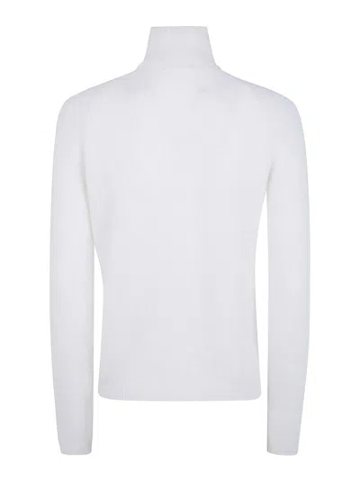 Base Turtle Neck Sweater In White