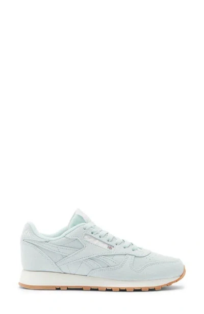 Reebok Classic Suede Sneaker In Green