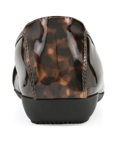 Cliffs By White Mountain Carlise Ballet Flat In Tortoise Patent