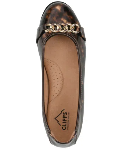 Cliffs By White Mountain Carlise Ballet Flat In Tortoise Patent