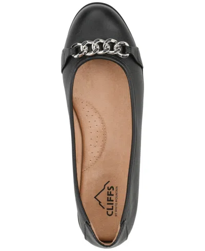 Cliffs By White Mountain Carlise Ballet Flat In Black Smooth