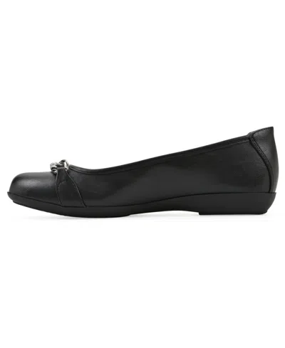 Cliffs By White Mountain Carlise Ballet Flat In Black Smooth