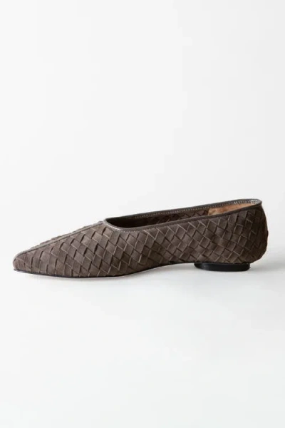 Huma Blanco Zelda Pointed-toe Flat In Brown