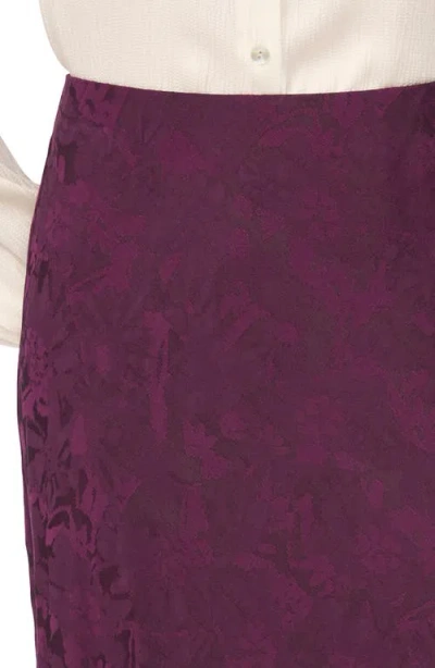 Halogenr Halogen(r) Jacquard Pull-on Midi Skirt In Winter Bloom