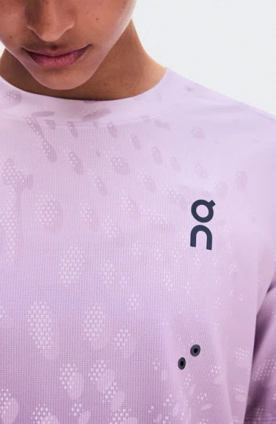 On Performance Volt-t Performance Graphic T-shirt In Purple