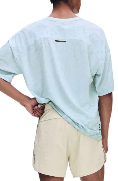 On Performance Volt-t Logo Dot T-shirt In Blue