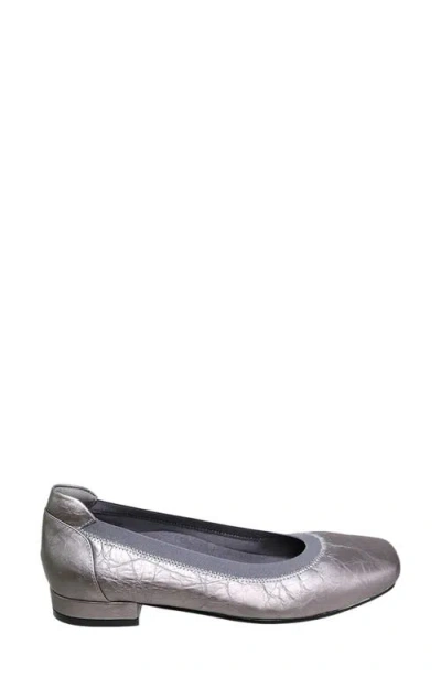 David Tate Arch Pump In Silver