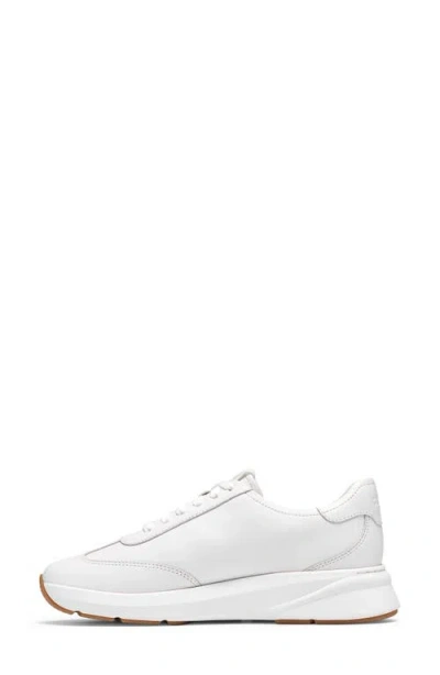 Clarksr Clarks(r) Code R Run Sneaker In White
