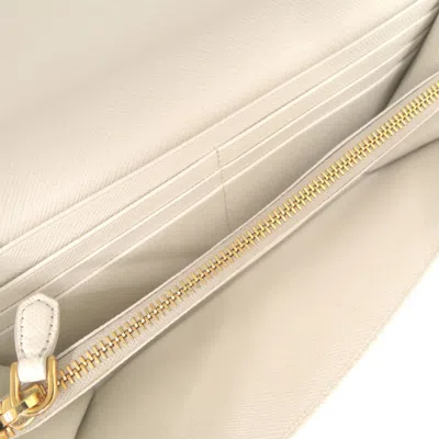 Pre-owned Prada White Leather Long Wallet (bi-fold) ()