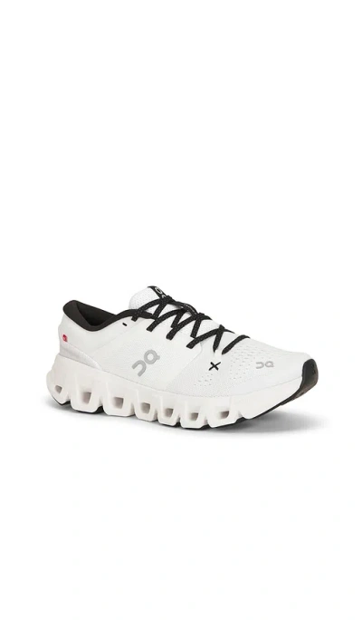 On Cloud X 5 Trainers In White