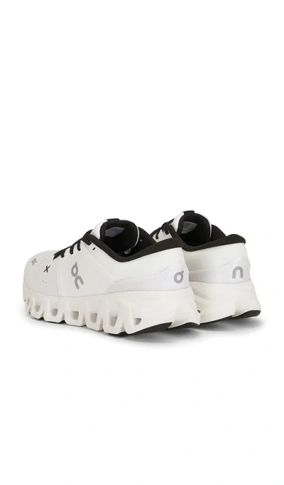 On Cloud X 5 Trainers In White