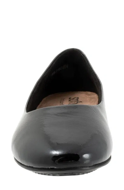Softwalk ® Shiraz Flat In Black