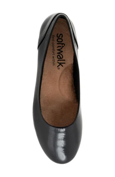 Softwalk ® Shiraz Flat In Black