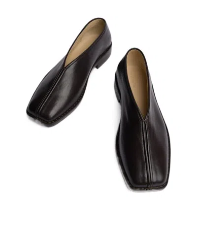 Lemaire Flat Piped Slippers In Black